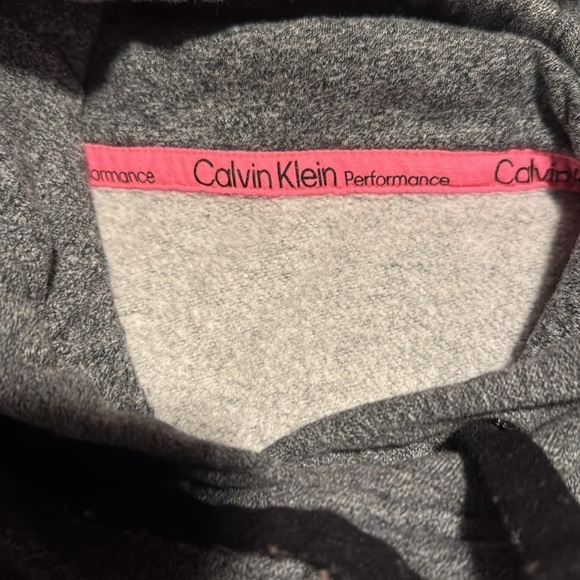 CK semi cropped hoodie - Picture 3 of 4